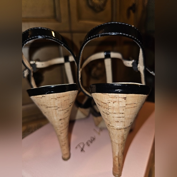 Franco Sarto Black/cork heels - Picture 4 of 6